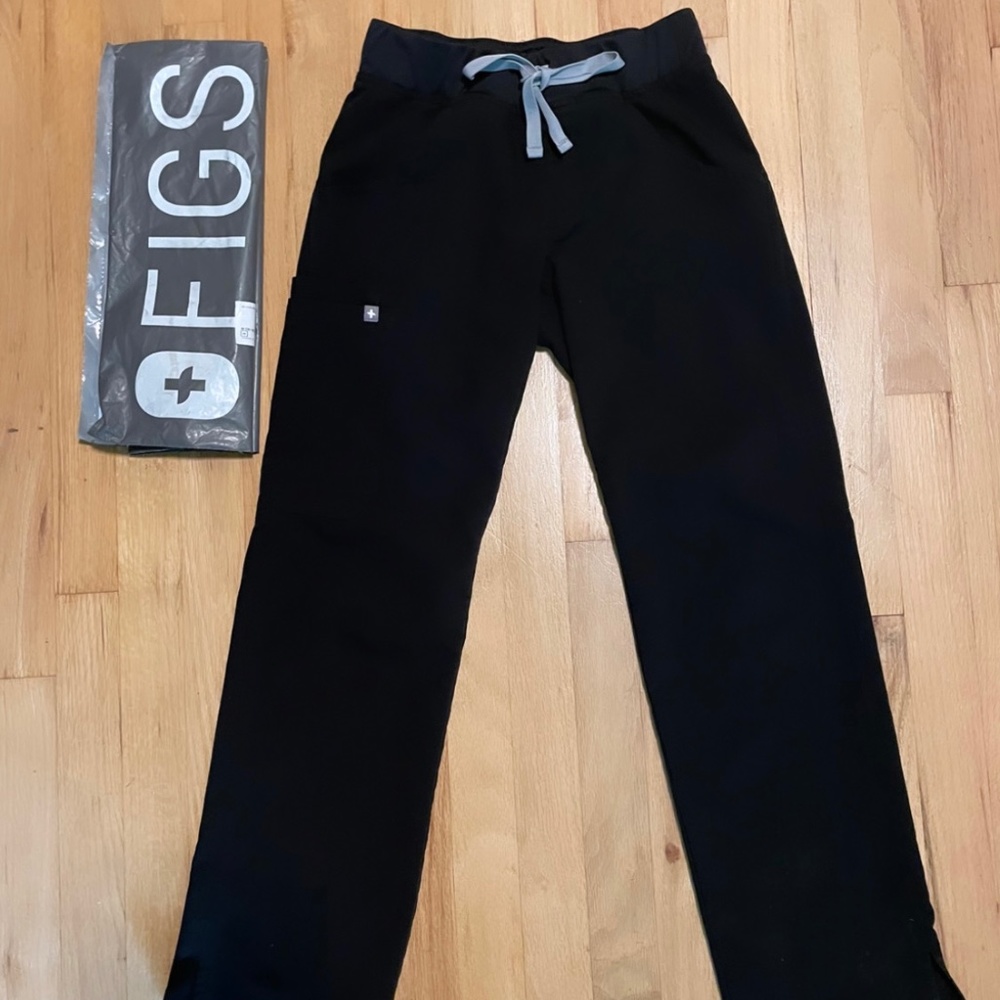 Kade Cargo Scrub Pants Figs XXS